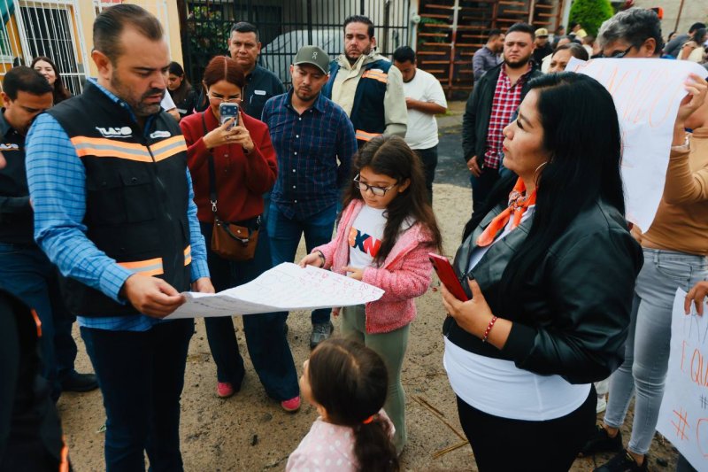 Gerardo Quirino arranca rehabilitación de vialidades en Lomas del Sur